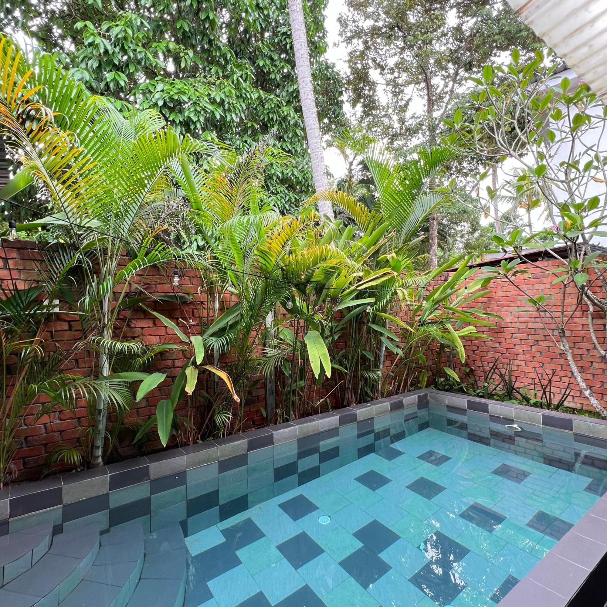 Kutum'S Wooden House - Private Pool, Breakfast & Cafe Villa Langkawi Exterior photo
